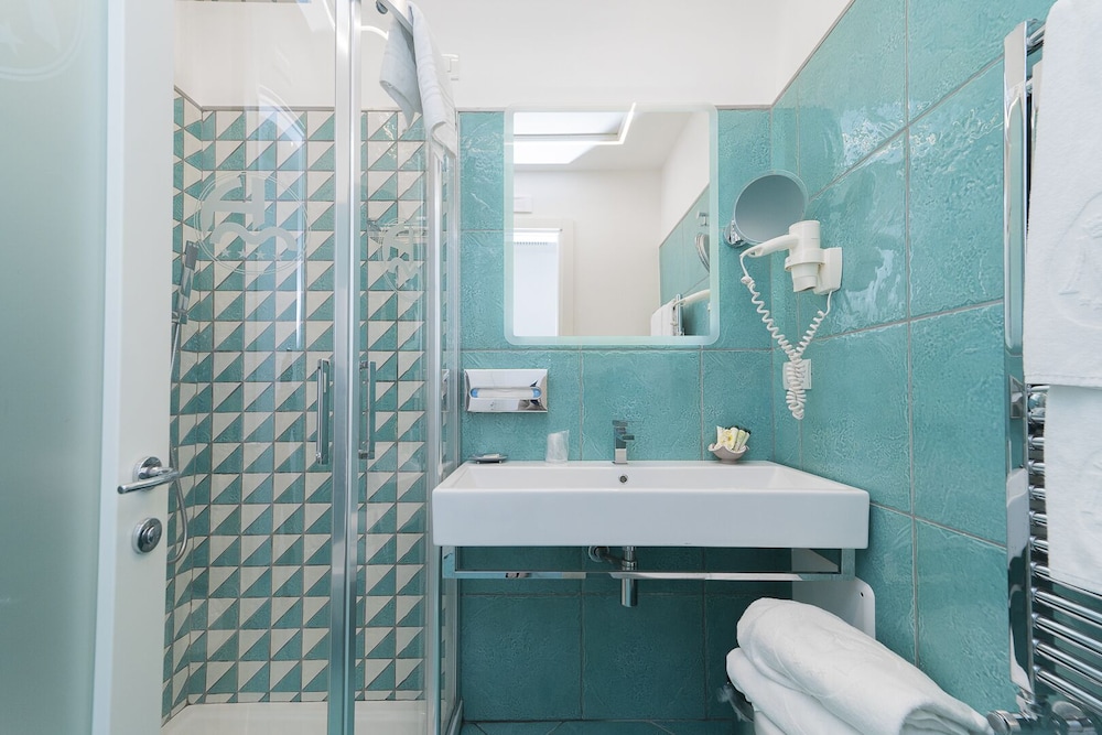 Superior Double Room - Photo 2