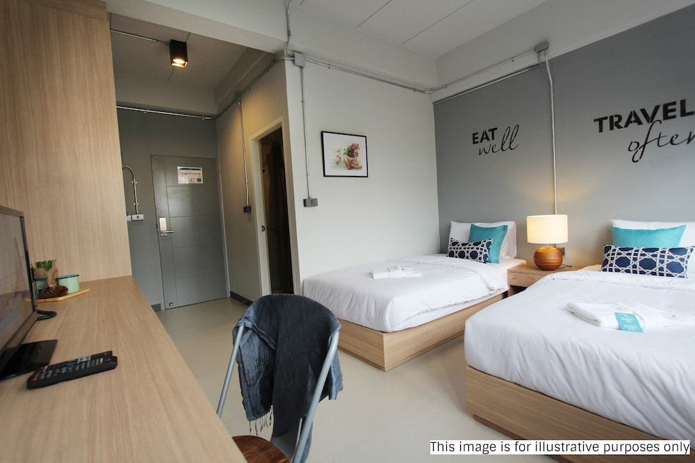 Standard Twin Room