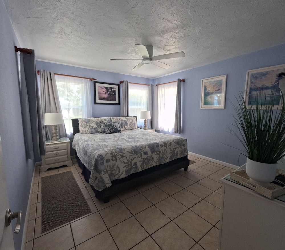 Home Two Bedroom photo 2
