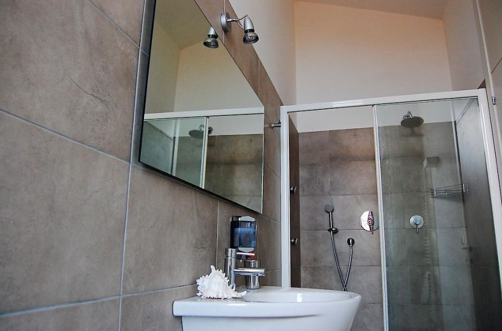 Triple Room, Pool View photo 2
