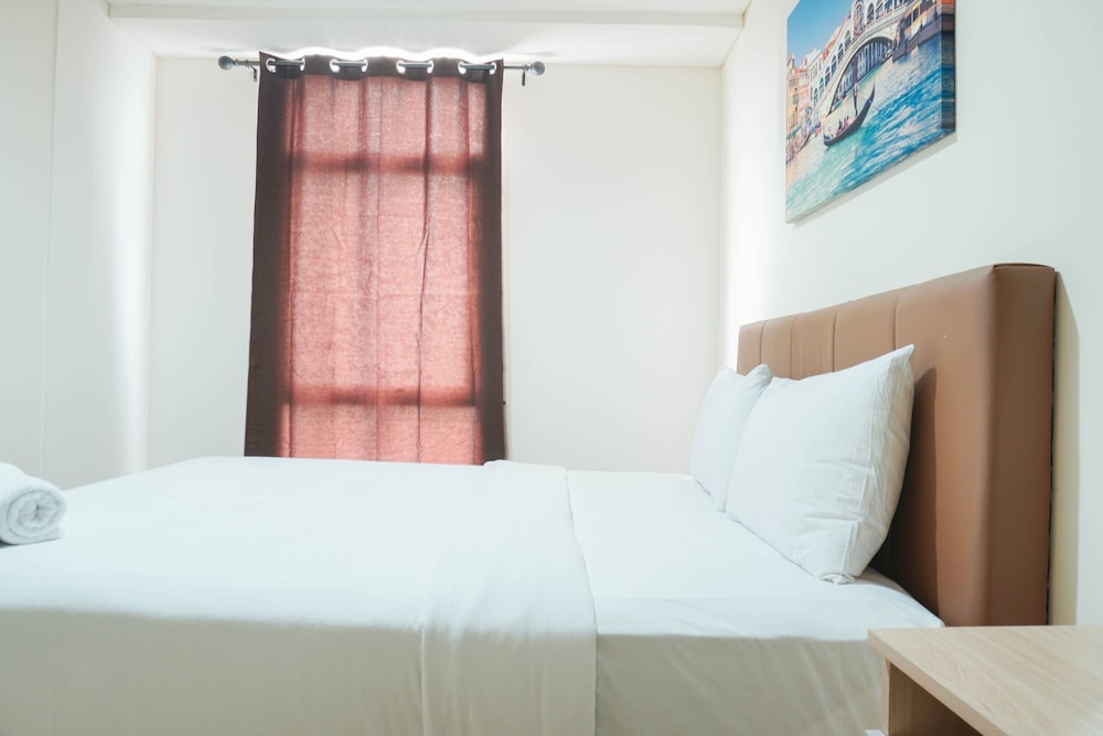 Room - Photo 10