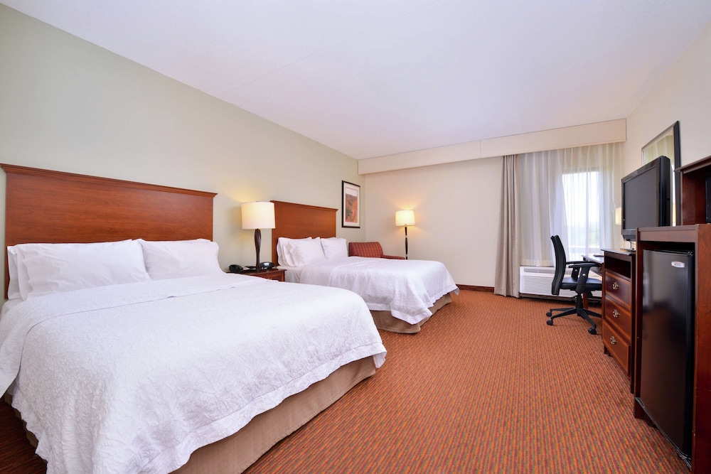 Room, 2 Queen Beds, Non Smoking - Photo 1