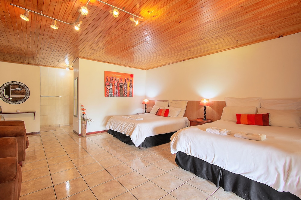 Deluxe Room - Photo 1