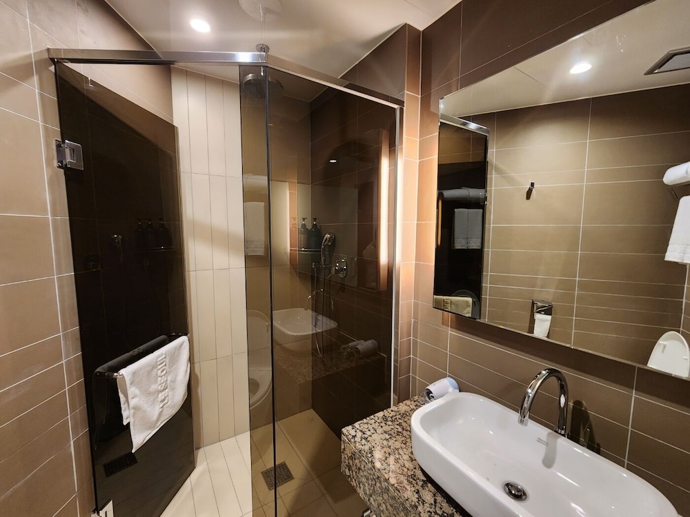 Standard Double Room - Photo 3