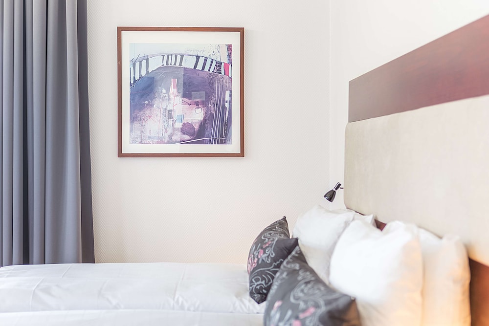 Twin Room - Photo 2