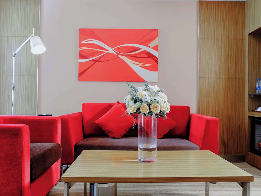 Premier Suite - Photo 10