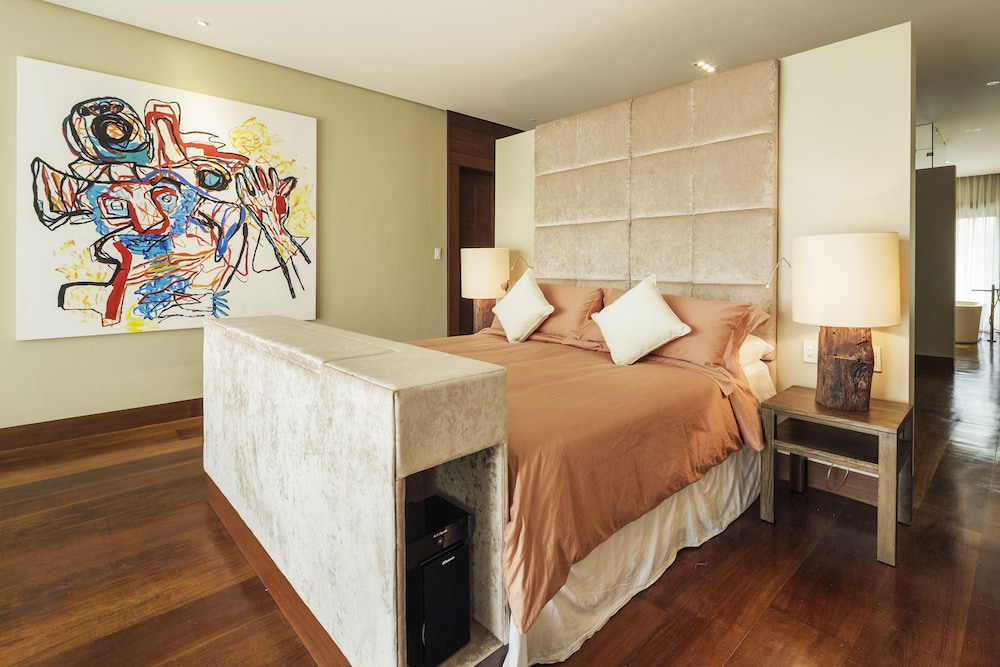 Presidential Apartment, 3 Bedrooms, Ocean View, Beachfront photo 1