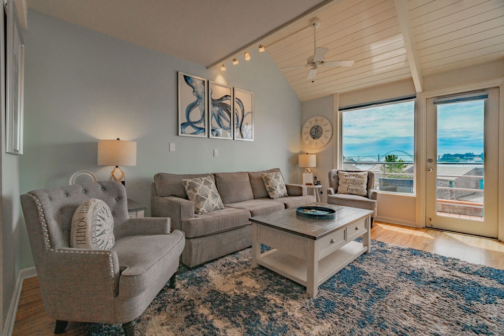Room, Multiple Beds, Bay View
