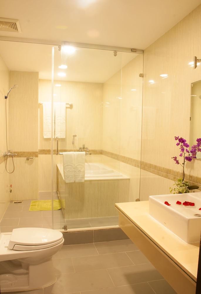 Deluxe Double Room, City View - Photo 5
