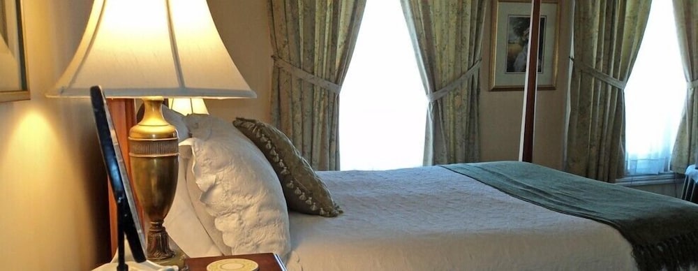 Premier Room, 1 Queen Bed, Fireplace photo 1
