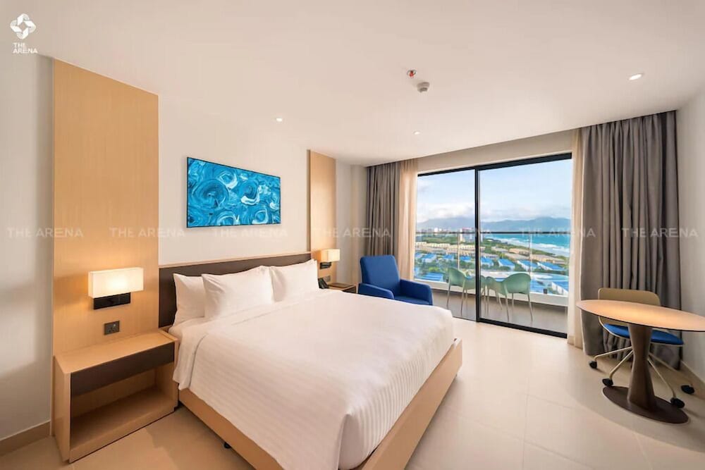 Premier Double Room, 1 King Bed, Ocean View photo 1
