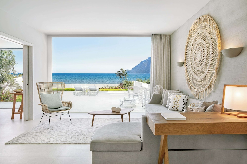Deluxe Bungalow, 1 Bedroom, Beachfront photo 2