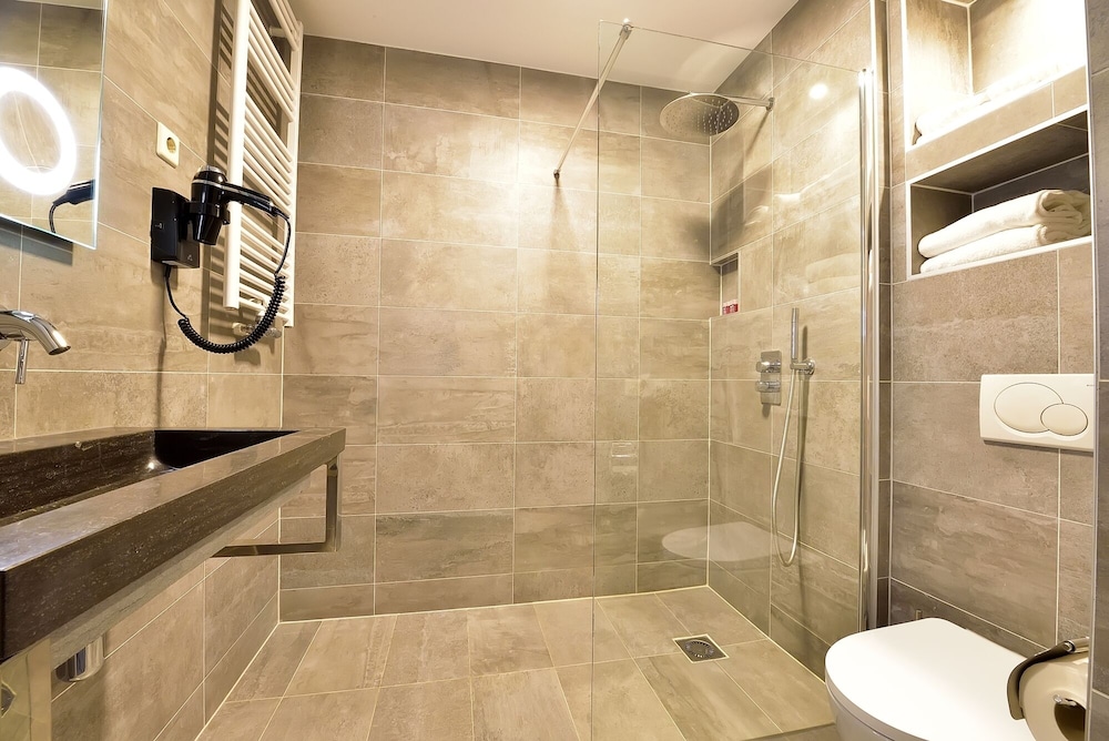 Quadruple Room - Photo 4