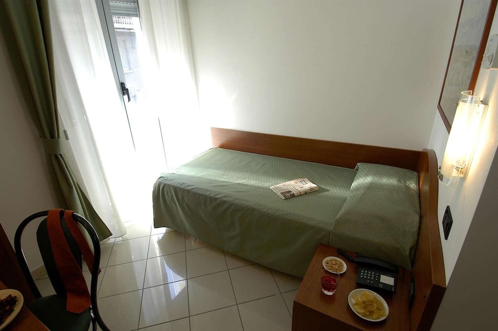 Basic Single Room