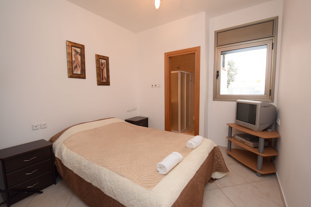 Apartment, 2 Bedrooms, Terrace (Shoham 2)