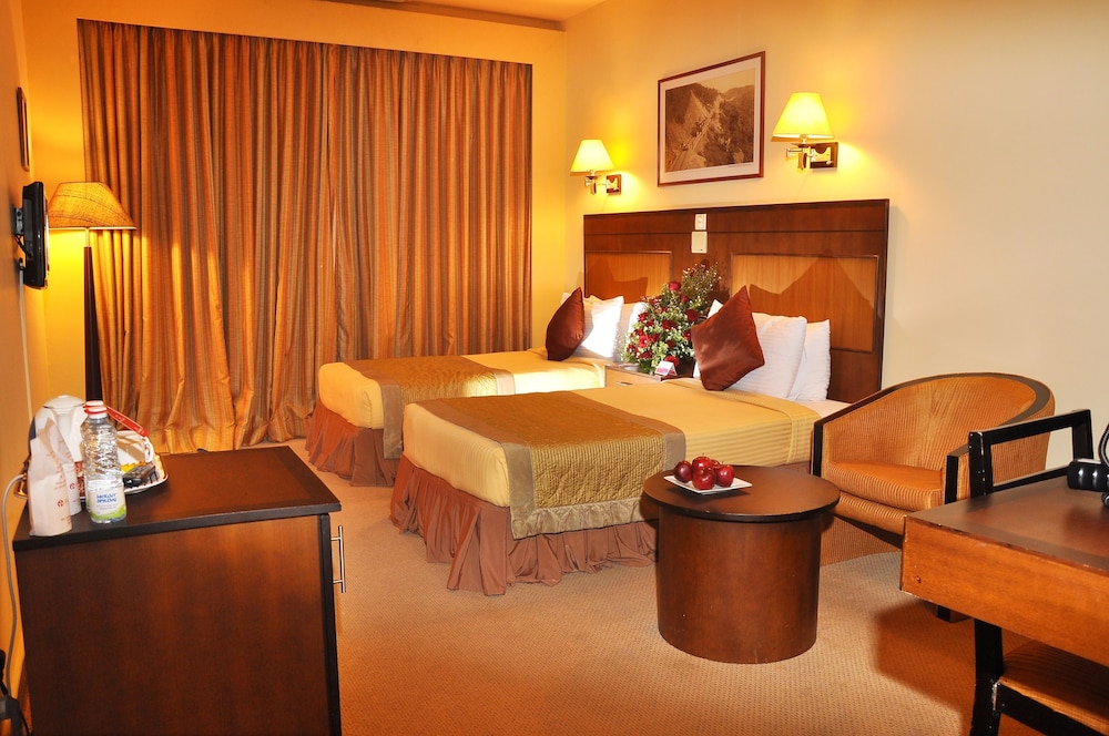 Deluxe Twin Room, 2 Twin Beds photo 2