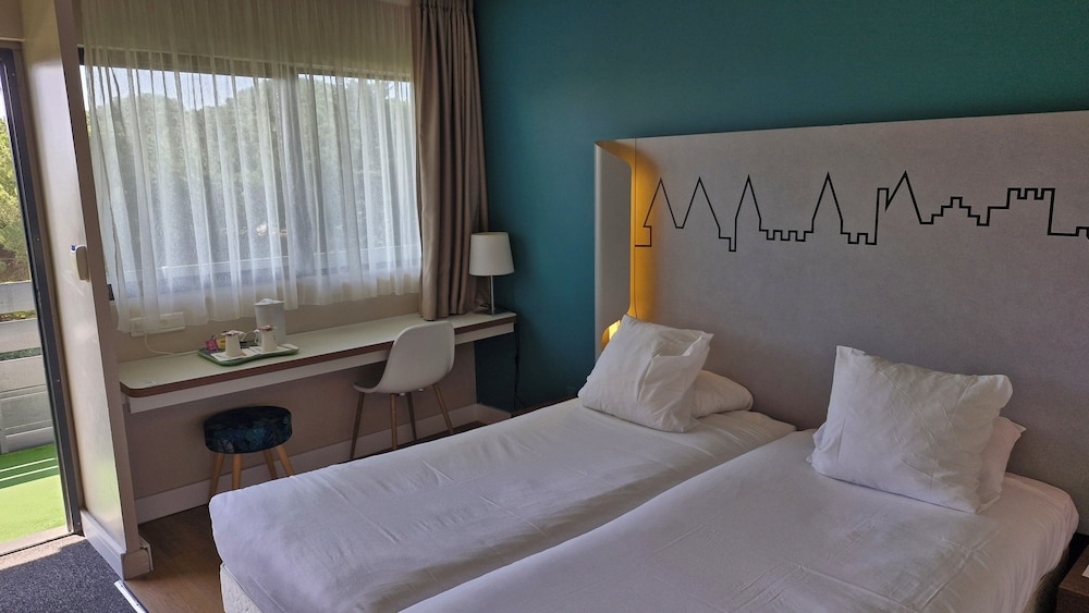 Standard Room, 2 Twin Beds photo 2