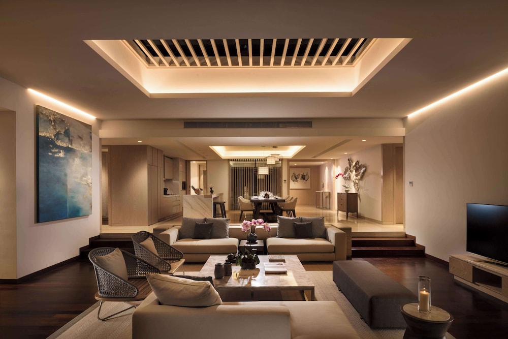 Four Bedroom Beach Residence - Photo 2