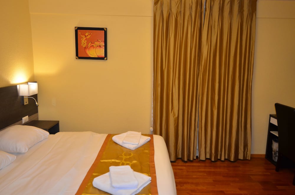 Double Room, 1 Queen Bed photo 3