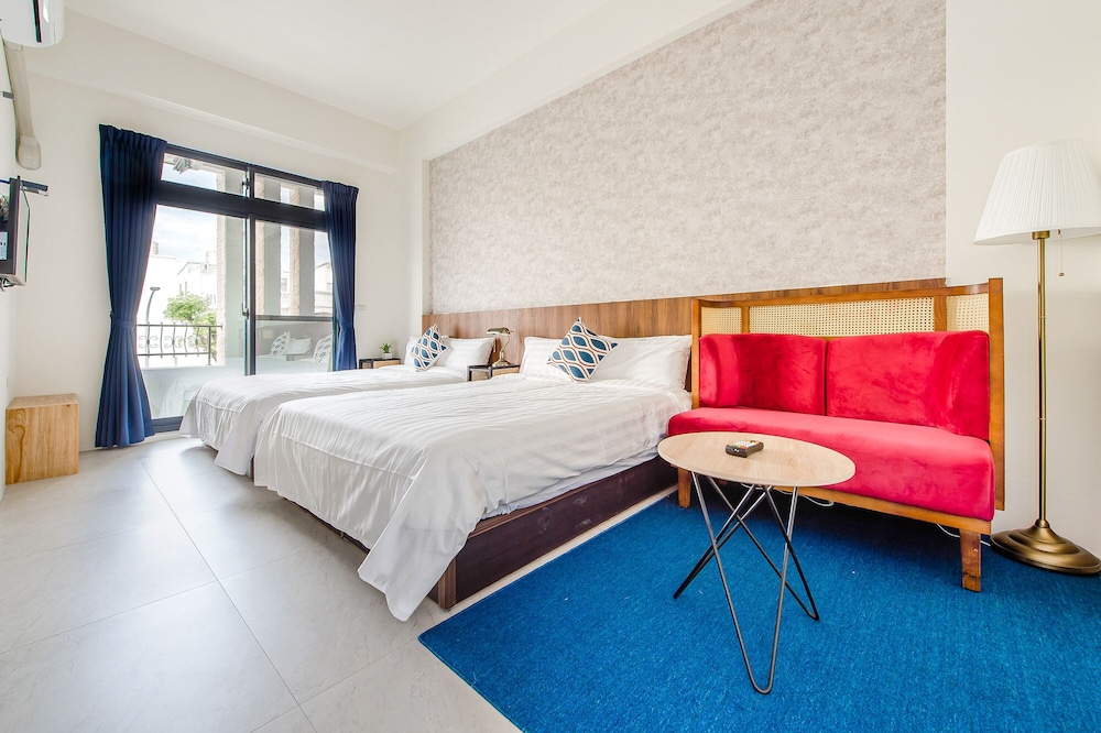 Deluxe Plus Twin Room with Balcony photo 1