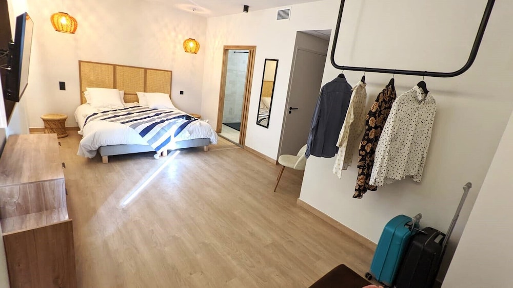 Family Room, 1 Bedroom (Intense)
