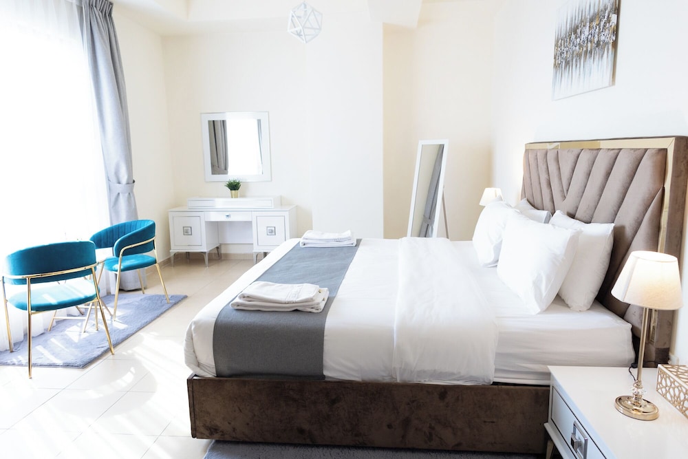 Deluxe Apartment, 2 Bedrooms, Balcony, Marina View photo 1