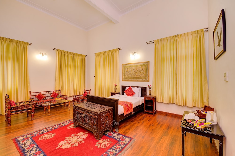 Suite, 1 King Bed