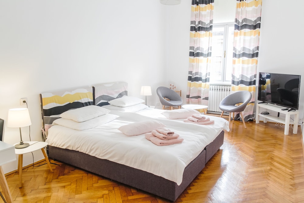 Double Or Twin Room, City View