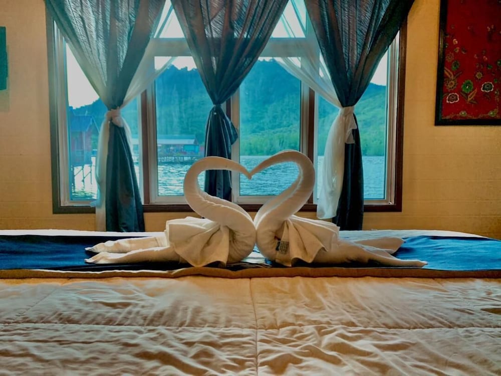Executive Chalet photo 2