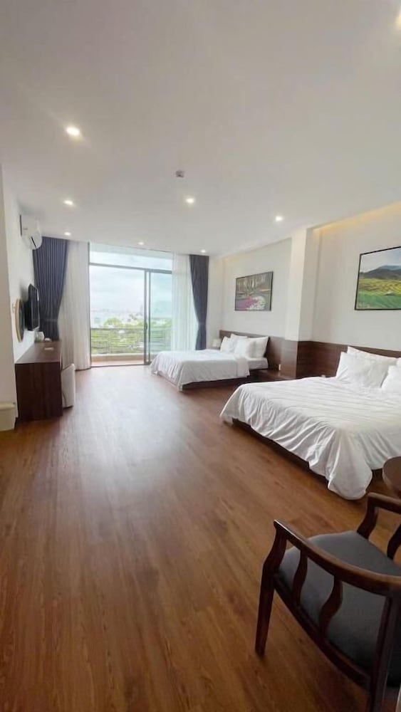 Family Double or Twin Room, Balcony, Sea View photo 1