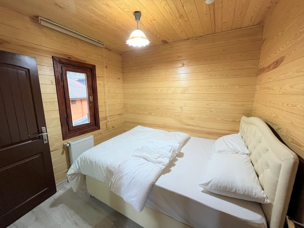 Deluxe Suite, Lake View photo 3
