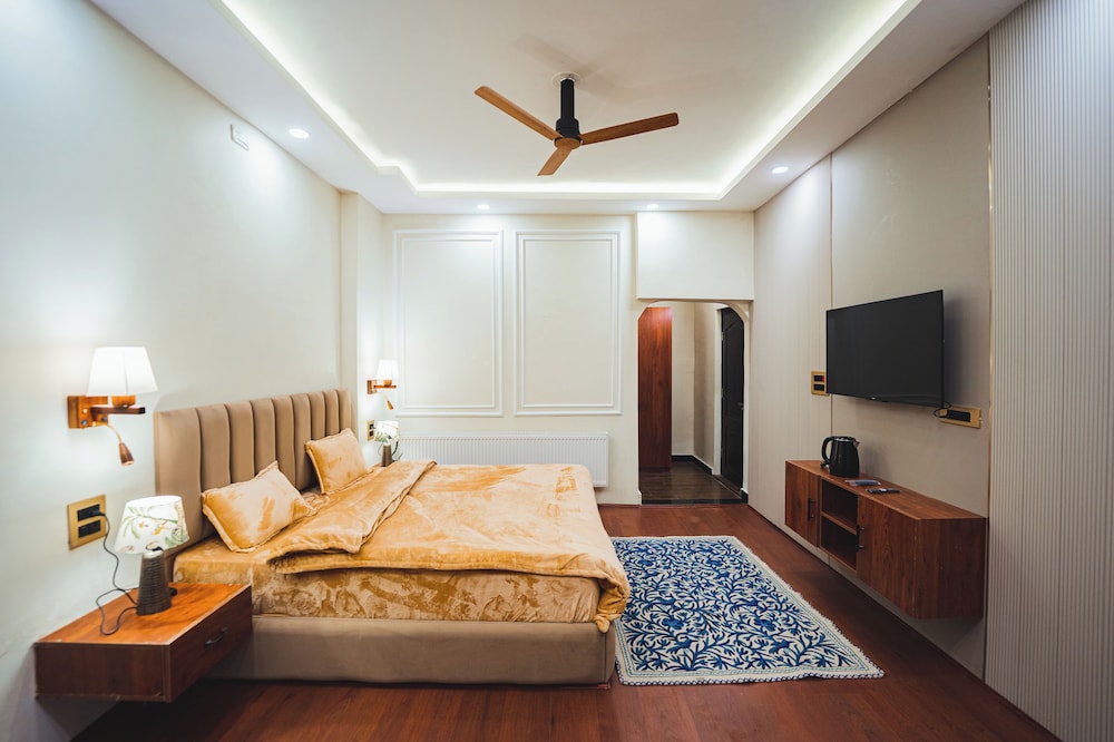 Deluxe Double Room, Hill View