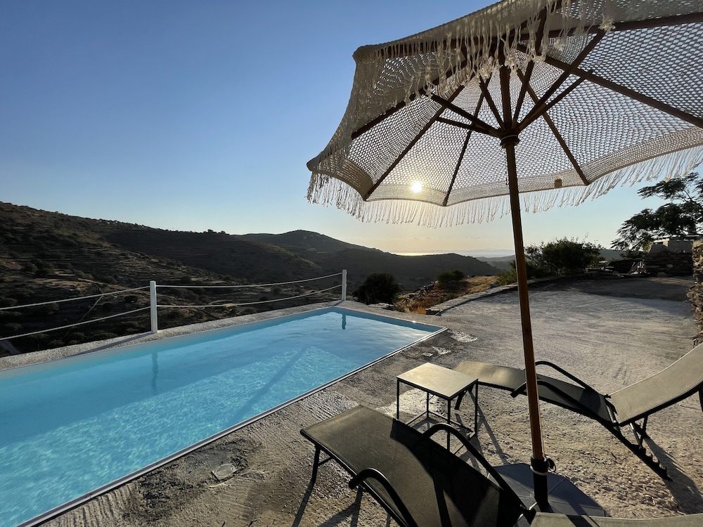 Superior Twin Room, 2 Bedrooms, Private Pool, Pool View