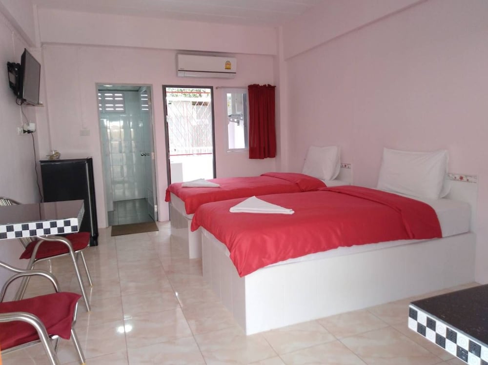 Economic Twin Room (2nd-3rd Floor) photo 1