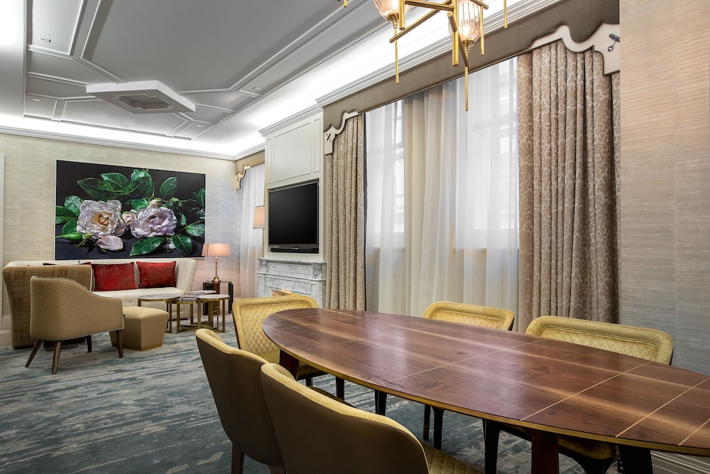 Suite, Multiple Beds