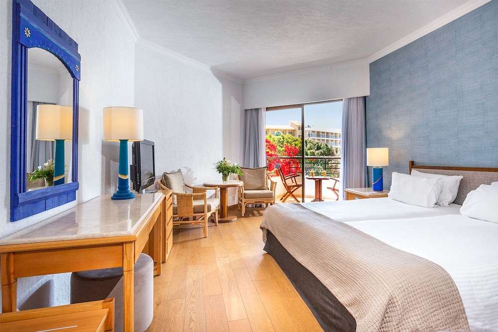 Standard Room, Partial Sea View - Photo 3
