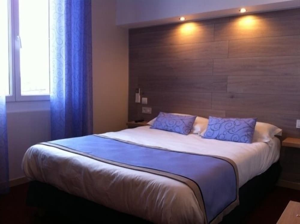Standard Double Room photo 2