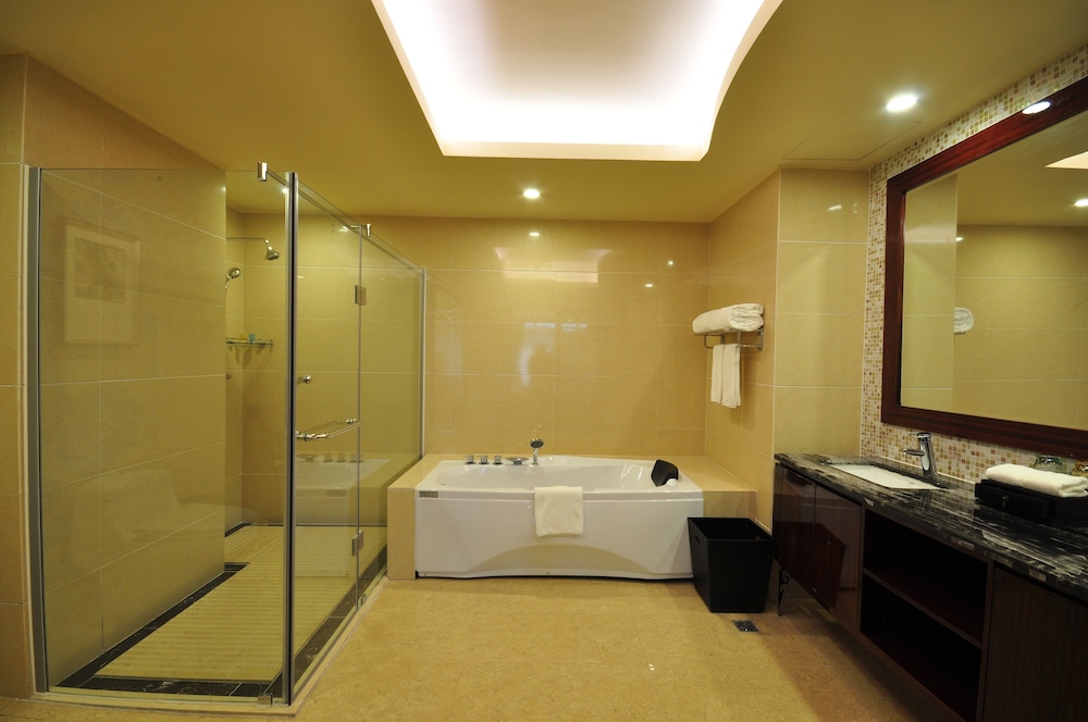 Executive Suite photo 2