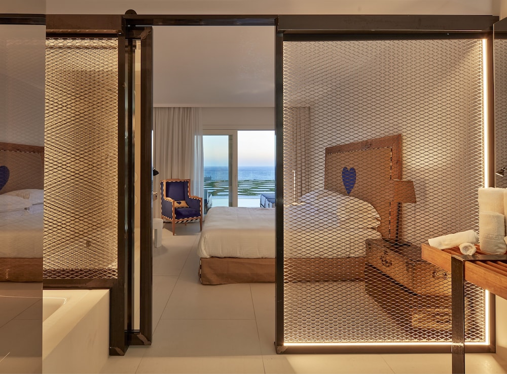 Premium Room - Photo 14