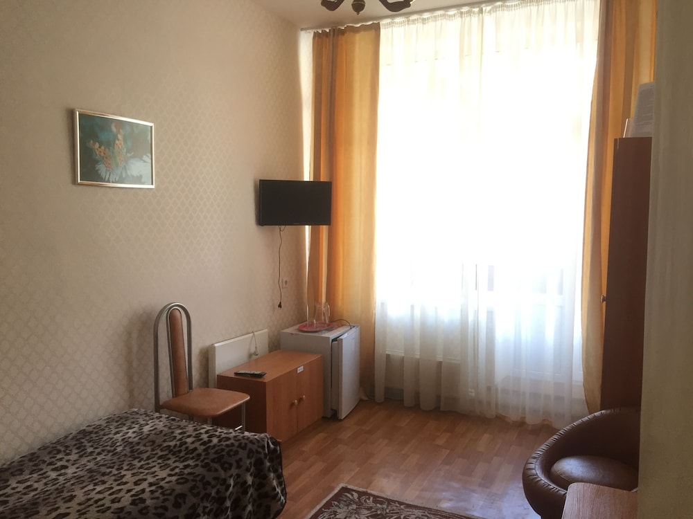 Standard Single Room, Shared Bathroom photo 1
