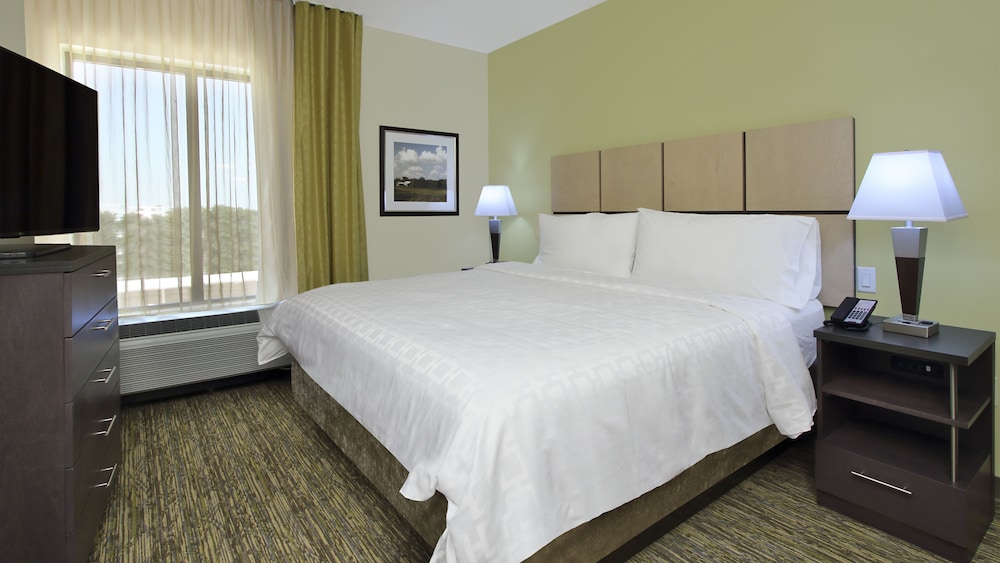 Studio Suite, 1 Queen Bed, Accessible Bathtub (Communications Accessible) photo 1