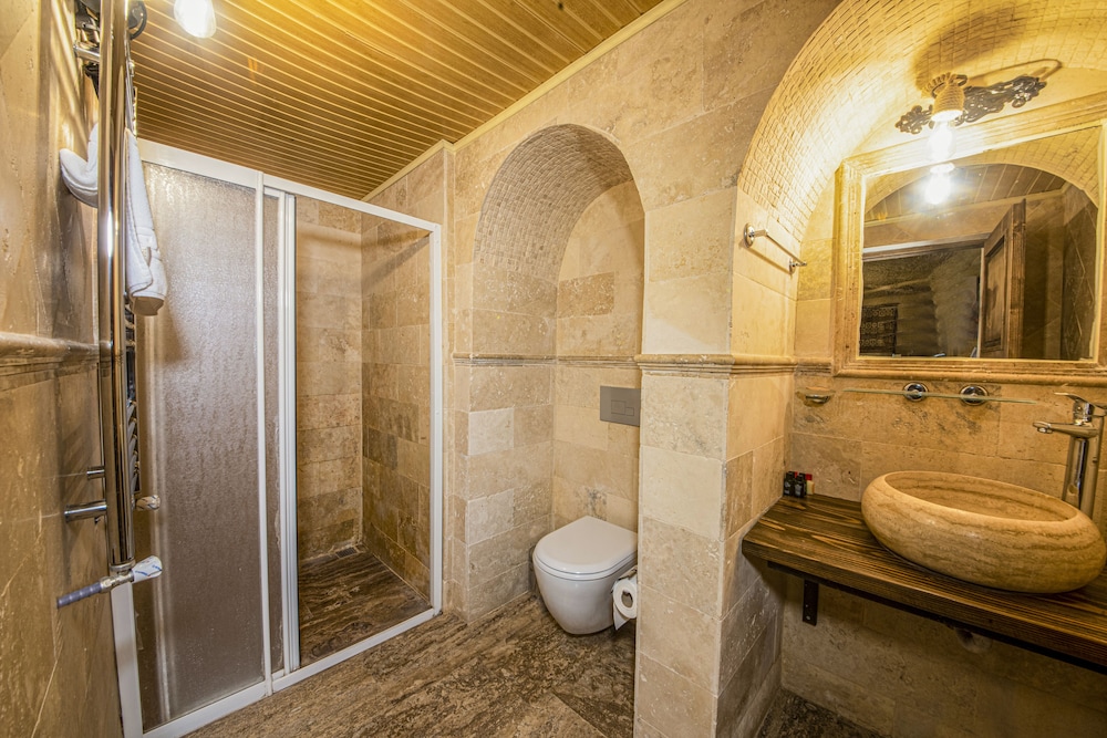 Comfort Room, Courtyard View (Stone) - Photo 31