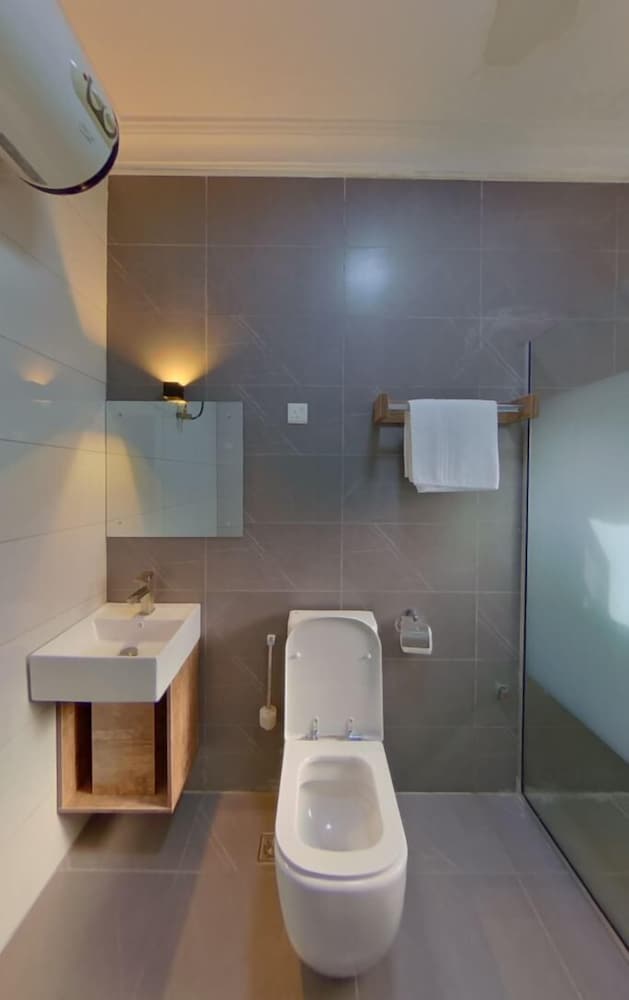 Deluxe Room - Photo 8