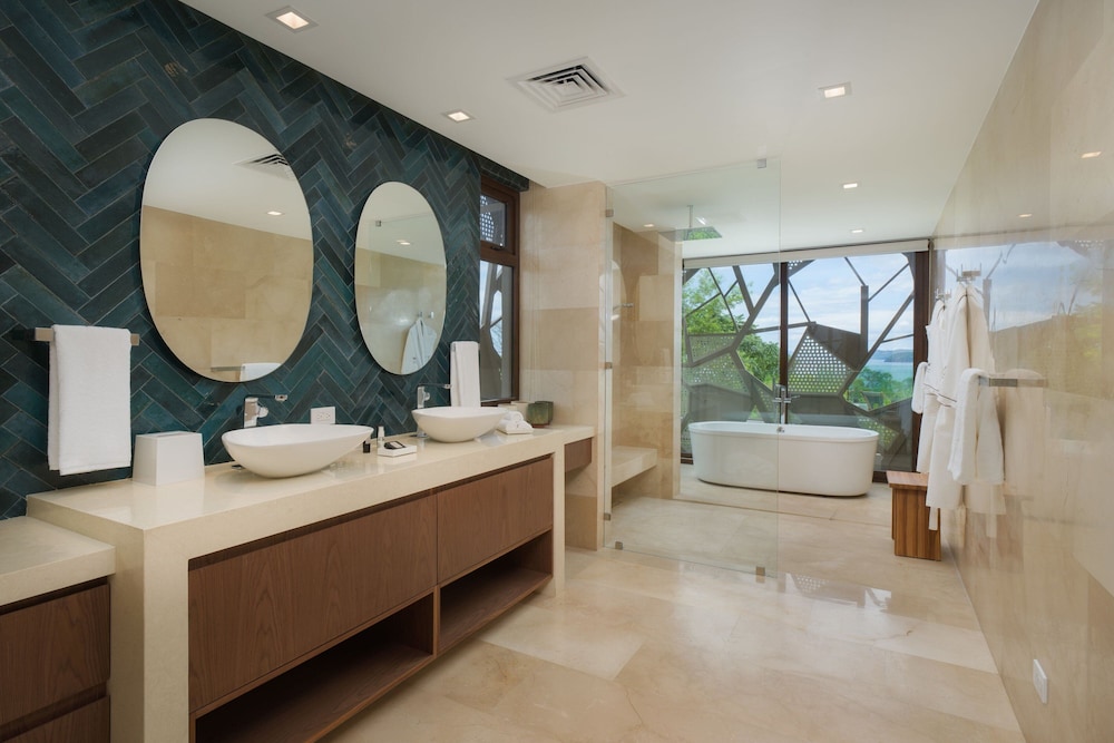 Room, 5 Bedrooms, Ocean View (Private Pool) photo 3