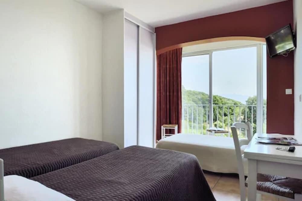 Triple Room - Photo 2