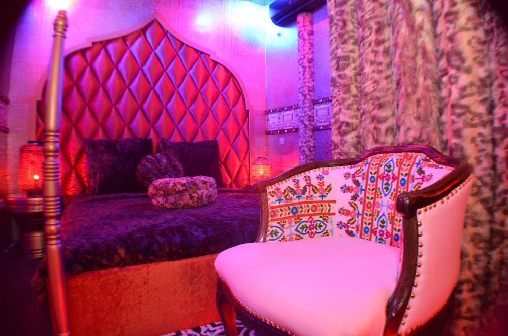 Executive Studio Suite, 1 King Bed (Oriental Suite) photo 2