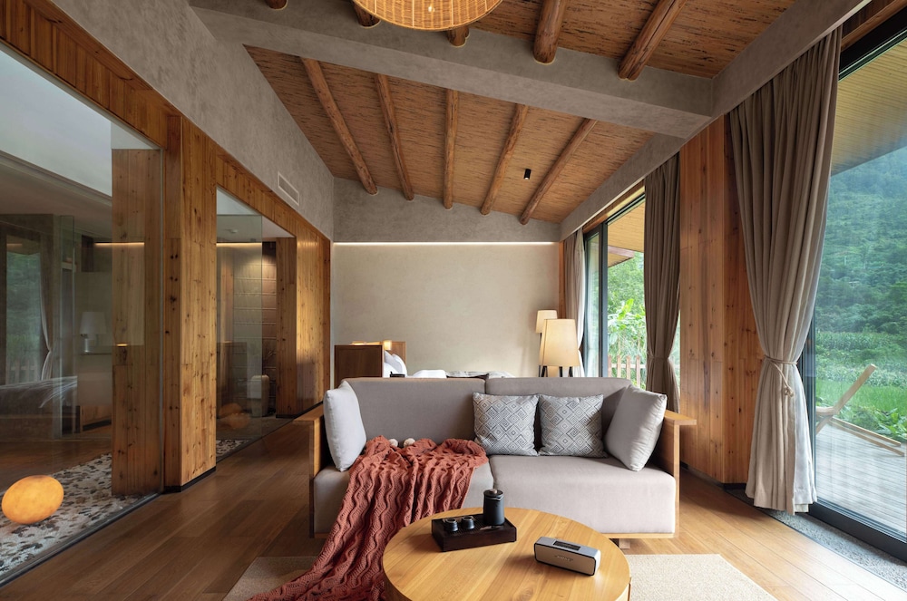 Luxury Villa, Mountain View photo 3