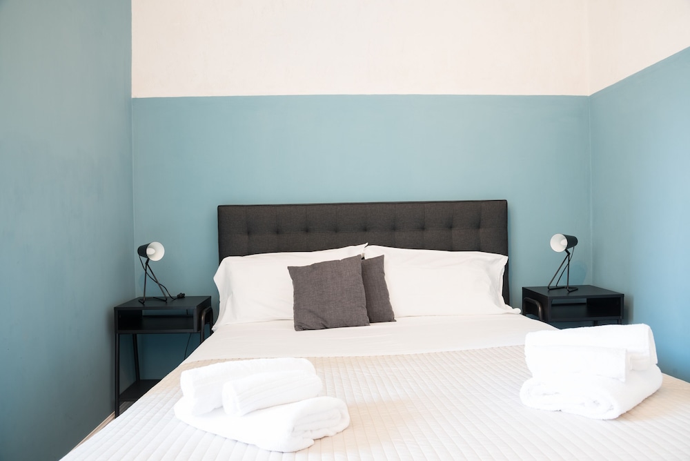 Deluxe Double Room Single Use, City View