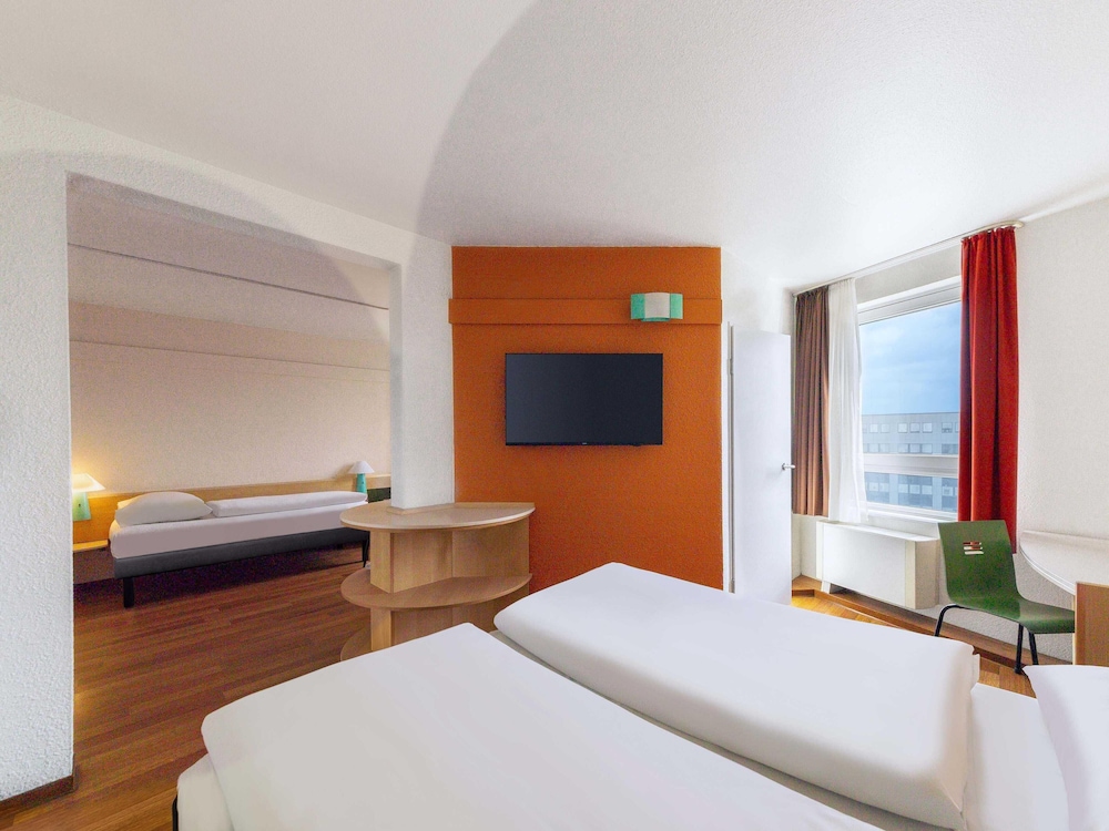 Triple Room - Photo 1