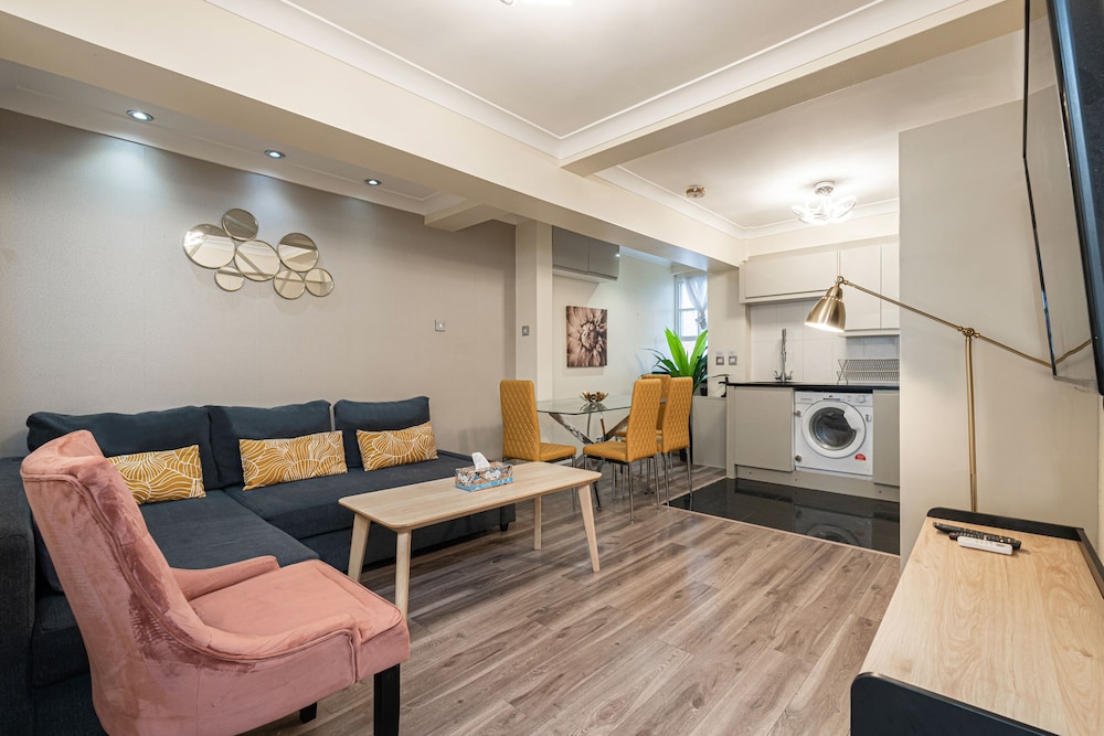 Family Apartment, Ensuite